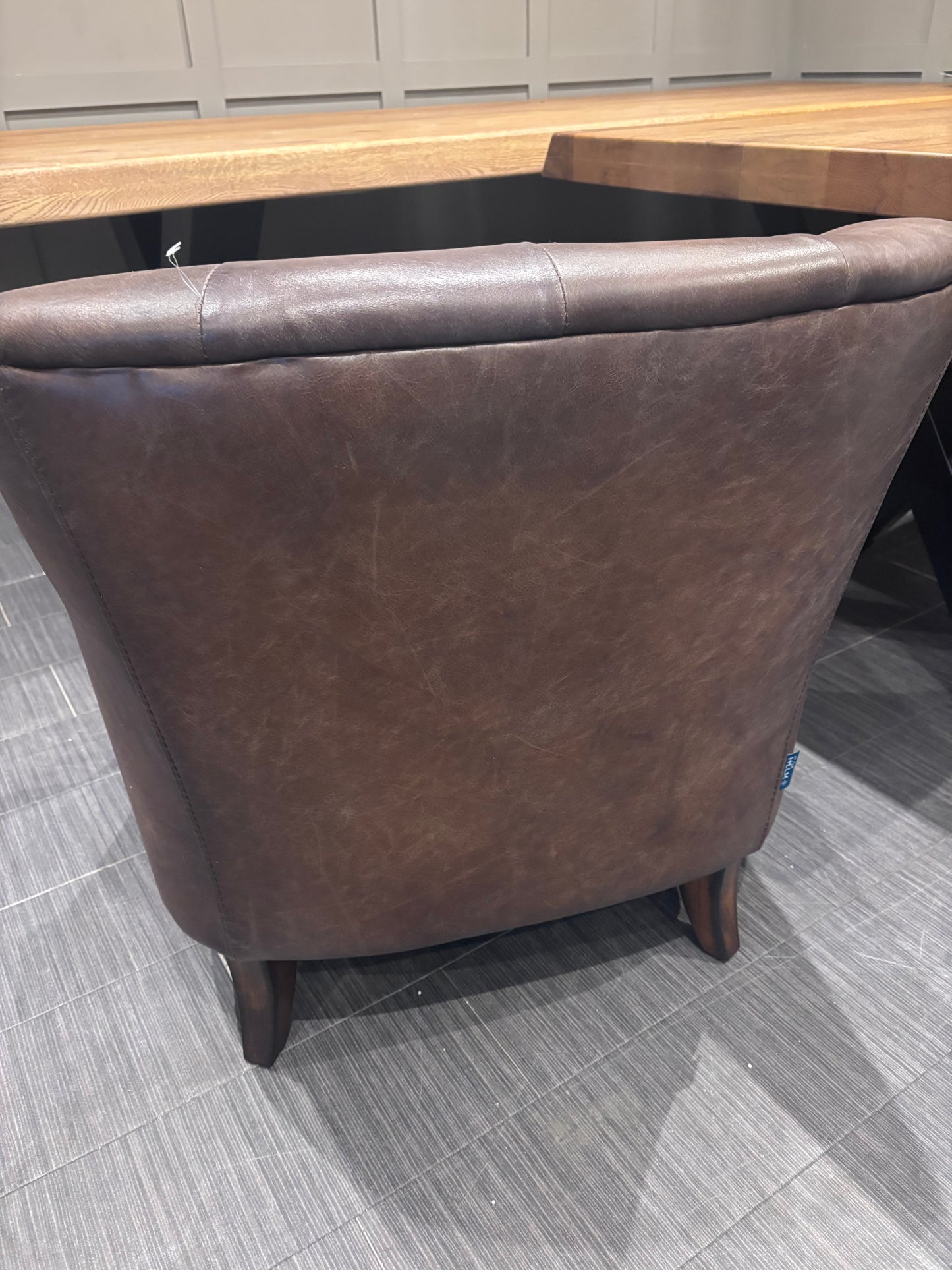 Brand New At The Helm Henson Real Leather Chesterfield Tub Chair RRP £1495