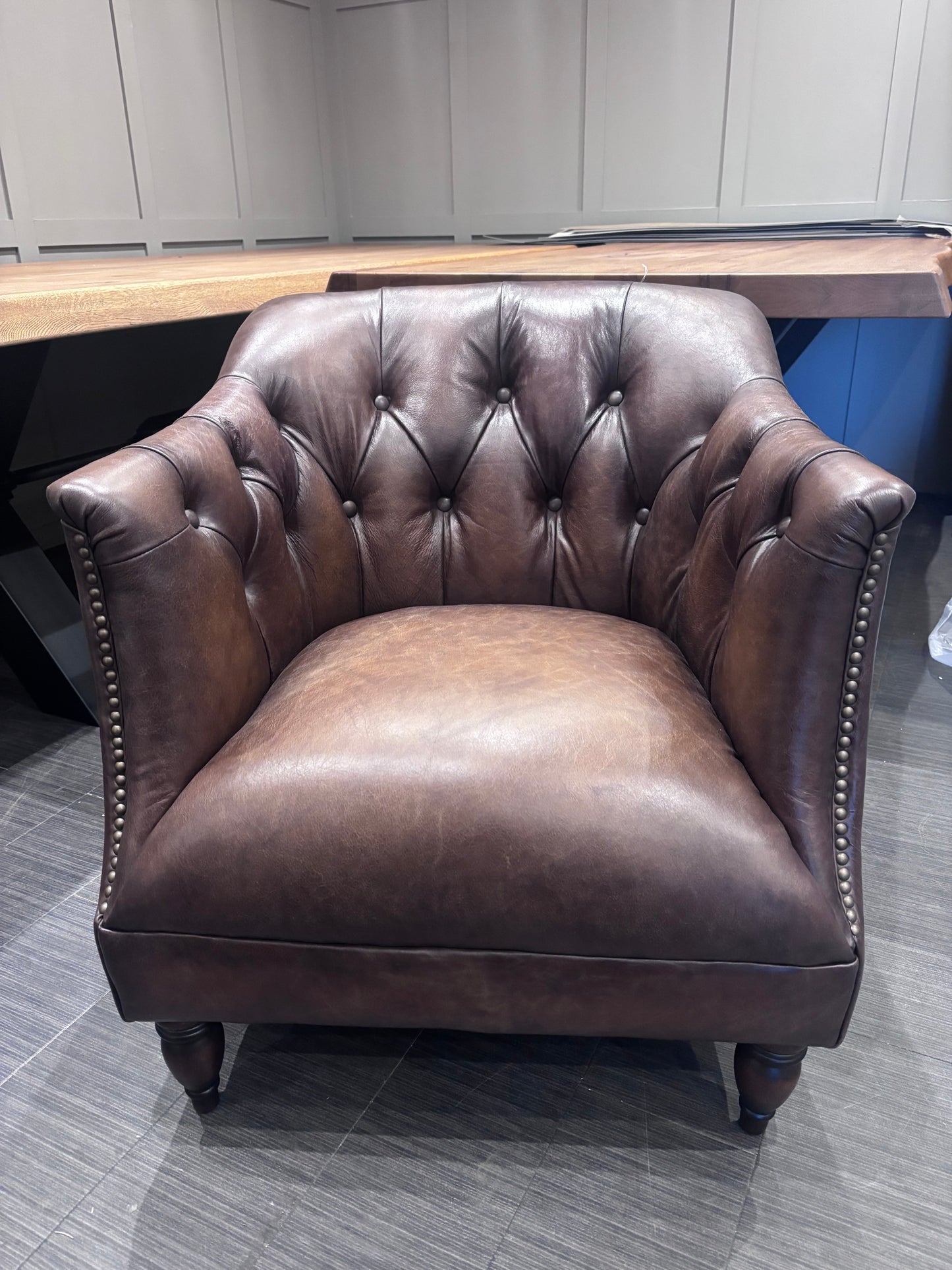 Brand New At The Helm Henson Real Leather Chesterfield Tub Chair RRP £1495