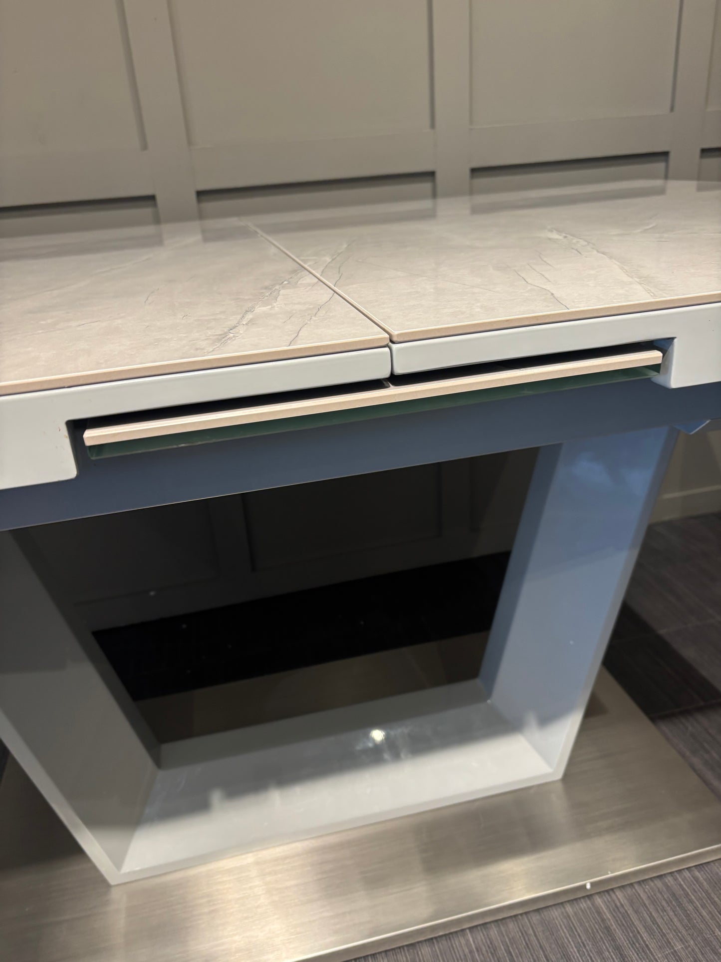 Stunning Large Extendable Grey Ceramic Dining Table RRP £1569