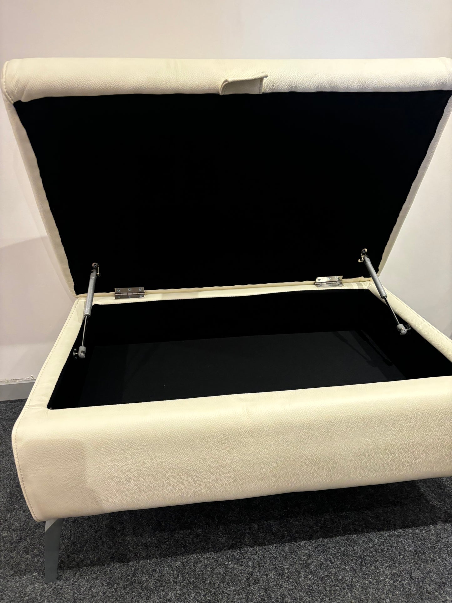 High Street Branded Large Storage Footstool New Real Leather RRP £595