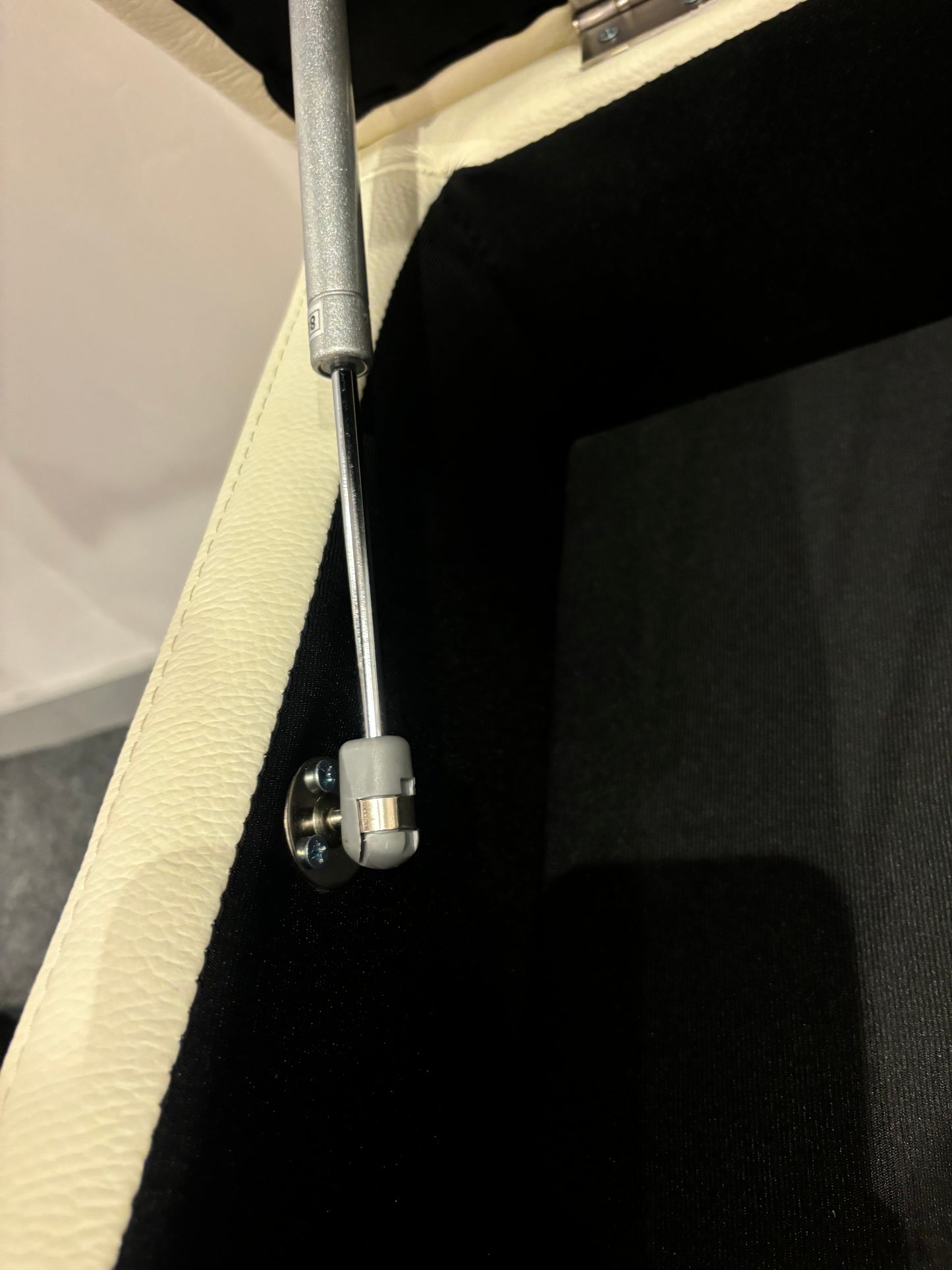 High Street Branded Large Storage Footstool New Real Leather RRP £595