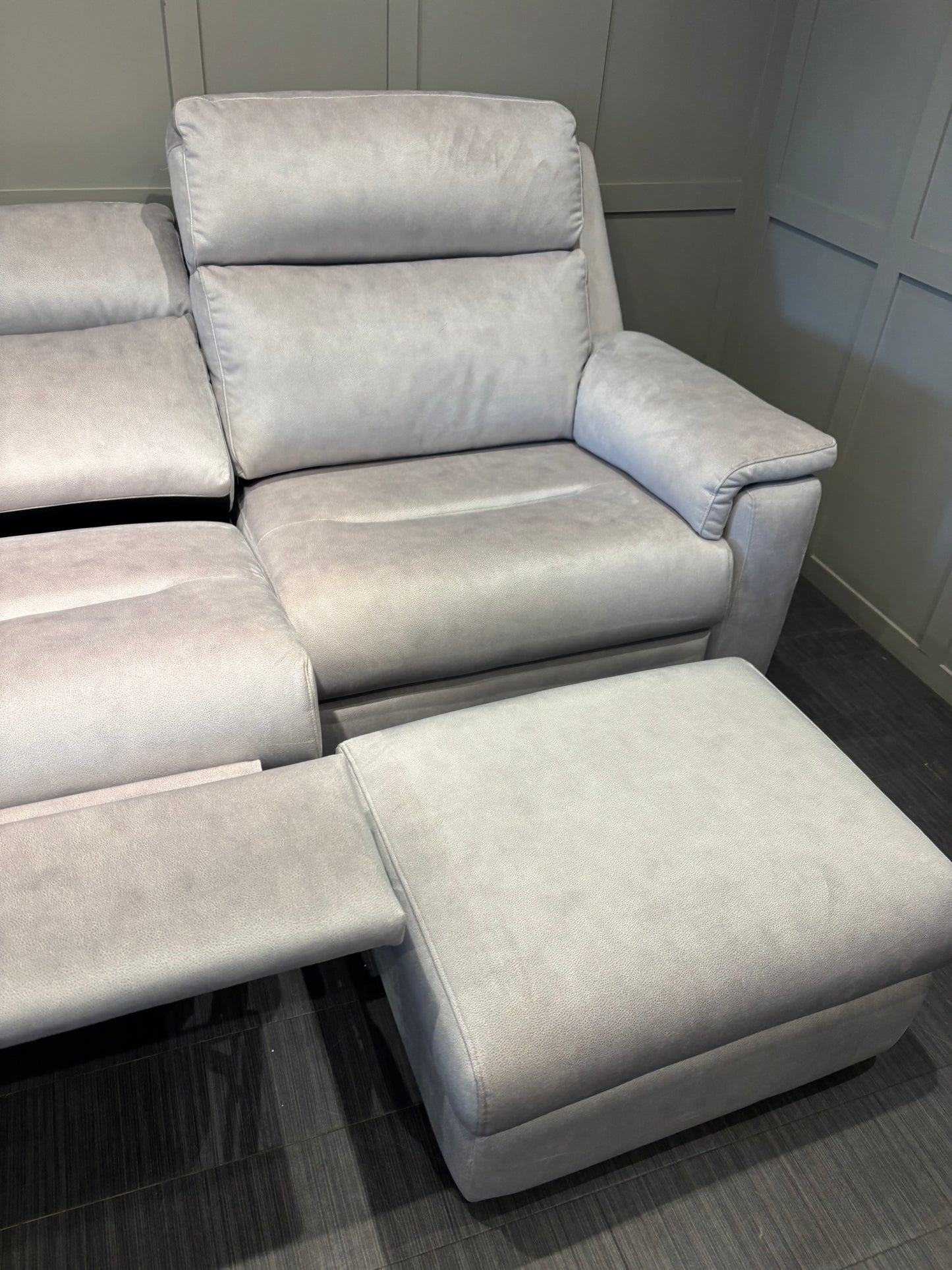 G Plan THORNBURY Seater Power Recliner / Power Headrest Sofa + Footstool RRP £5295