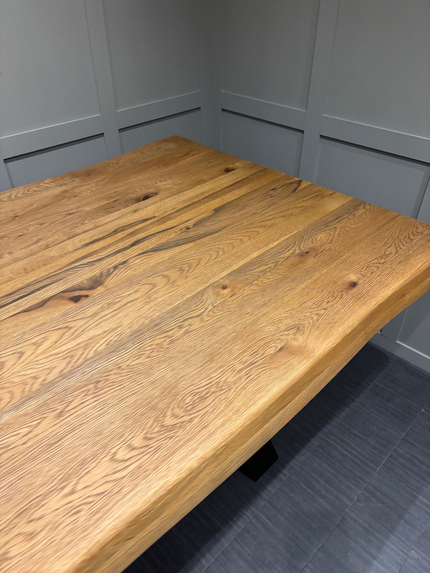 Stunning Solid Oak Bodhal Wavy Edge 2.8m Oak Table RRP £3699