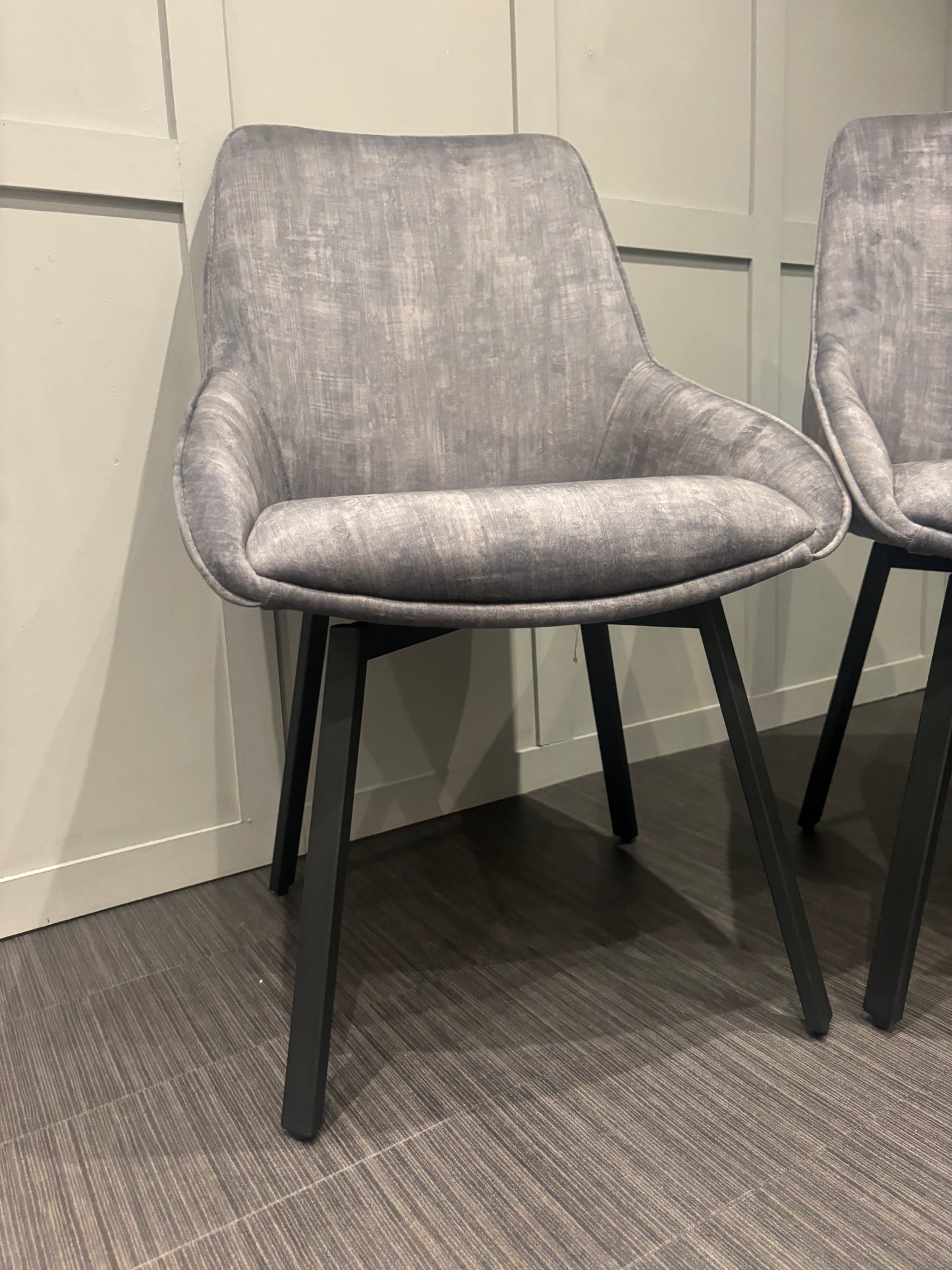 Set of Four High Street Branded Swivel Chairs RRP £498 Heritage Grey